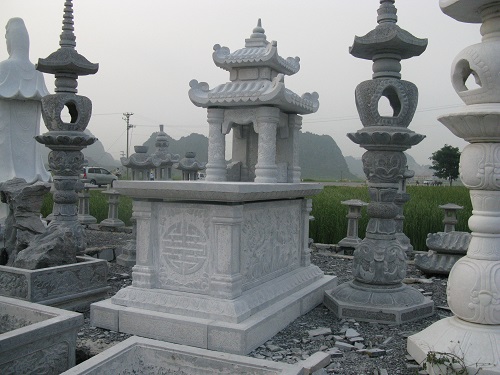 mộ đá hai mái 17