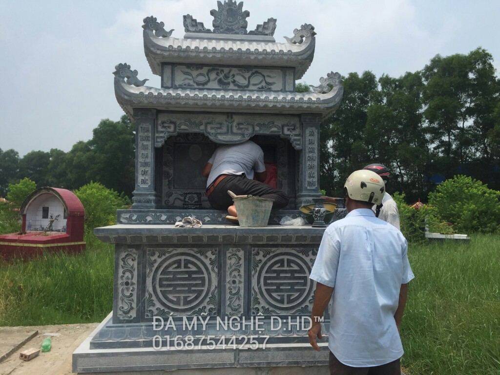 Lăng mộ đá đôi