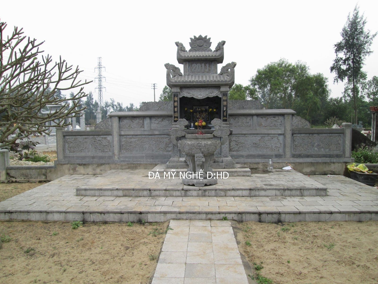 lăng thờ chính