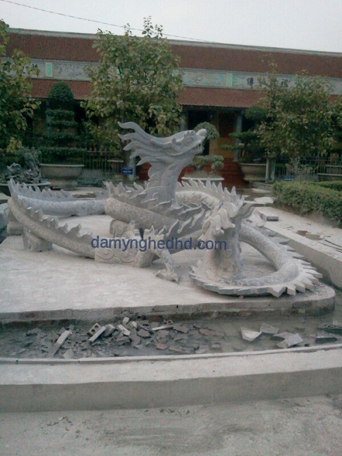 tượng rồng bằng đá