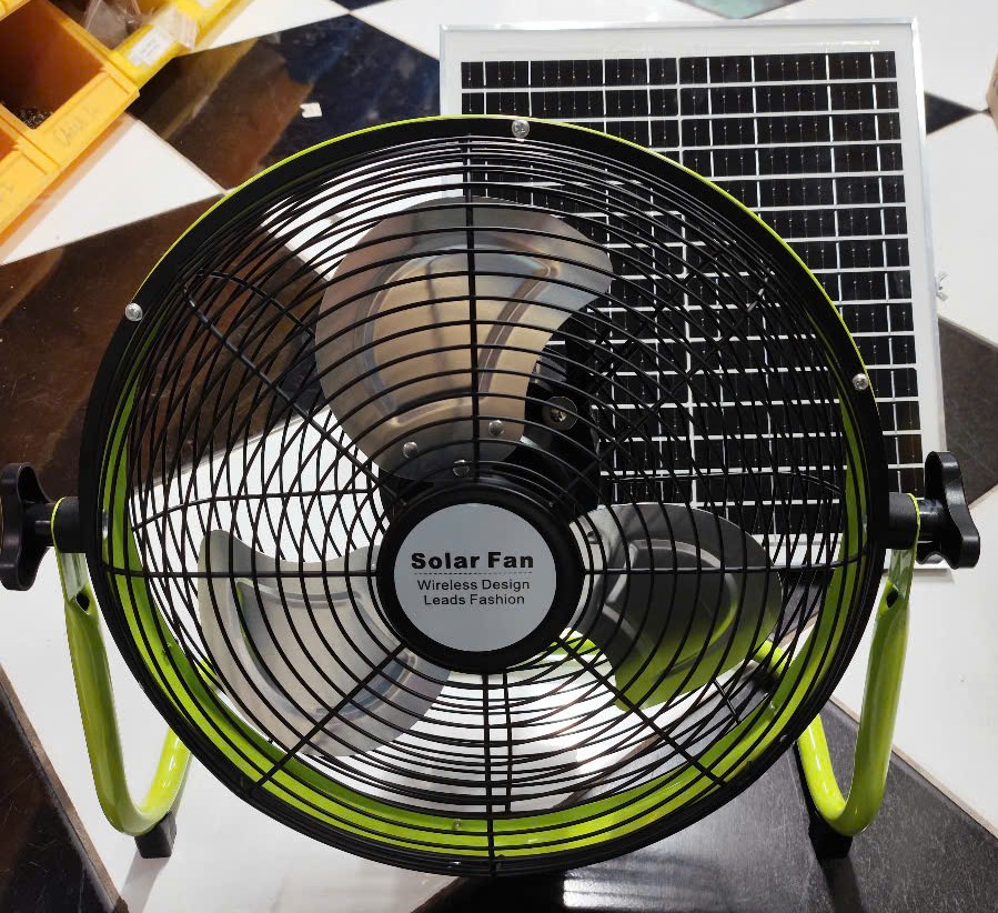 Quạt tích điện Solar - Quạt sàn tích điện