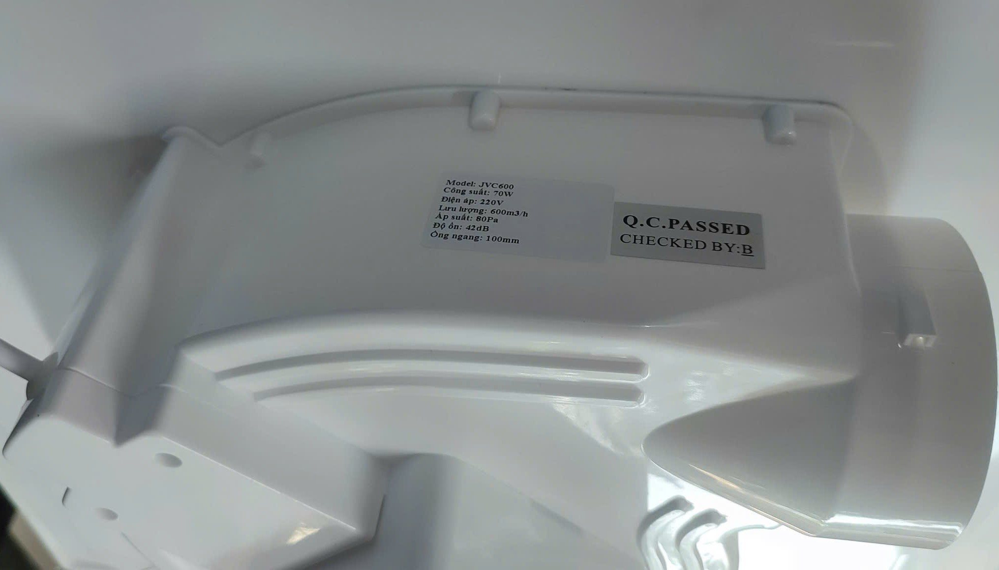 Quạt hút âm trần JVC 600x600