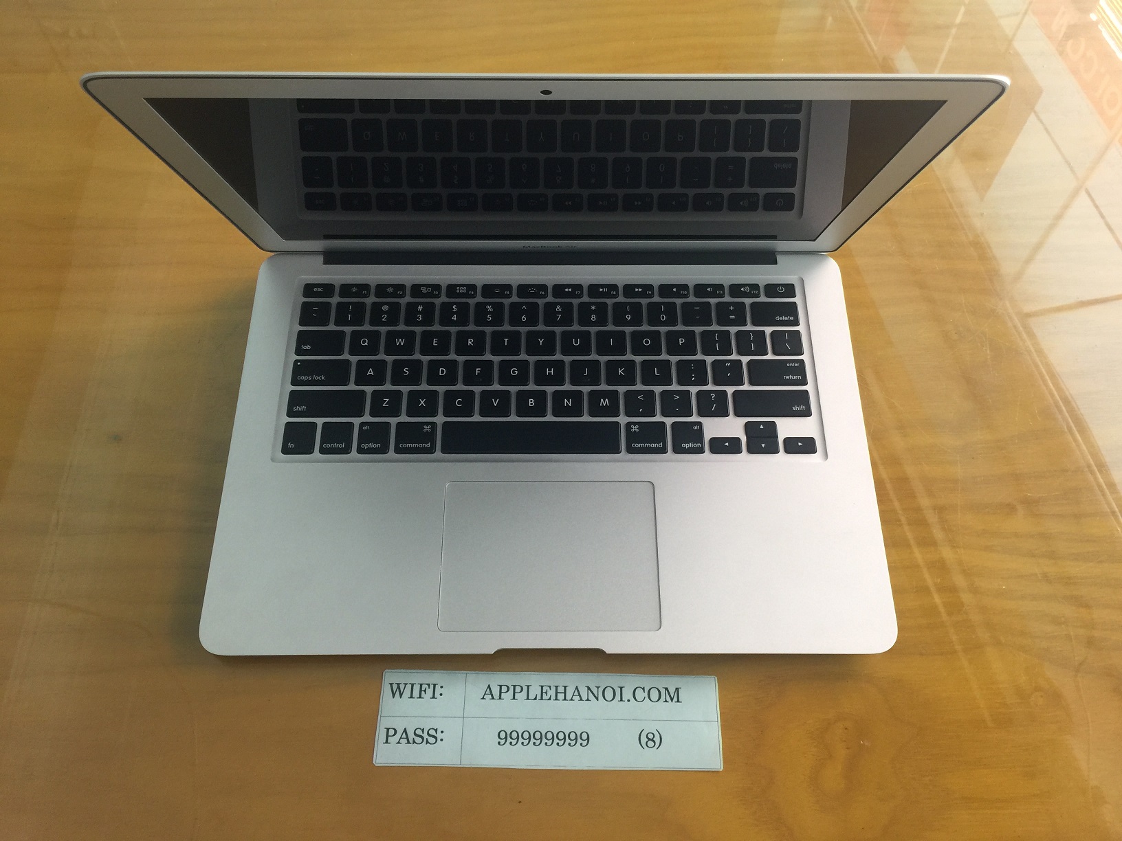 MacBook Air MMGF2 cũ - Mỏng, nhẹ nhưng mạnh mẽ