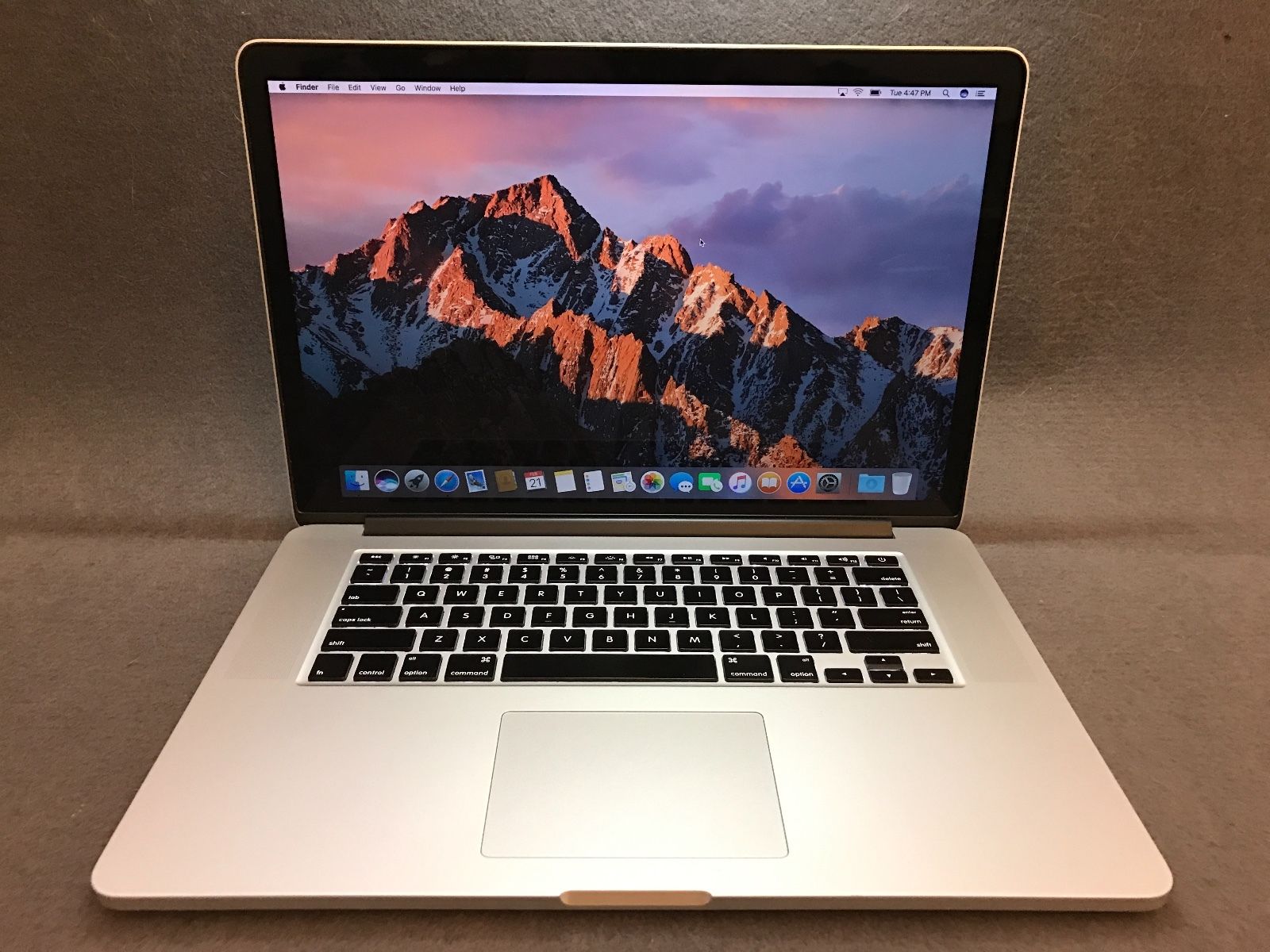 MacBook Pro me293 15inch Late 2013 Core i7-4750HQ 2.0 GHz Ram 8GB SSD 256GB Mới 99