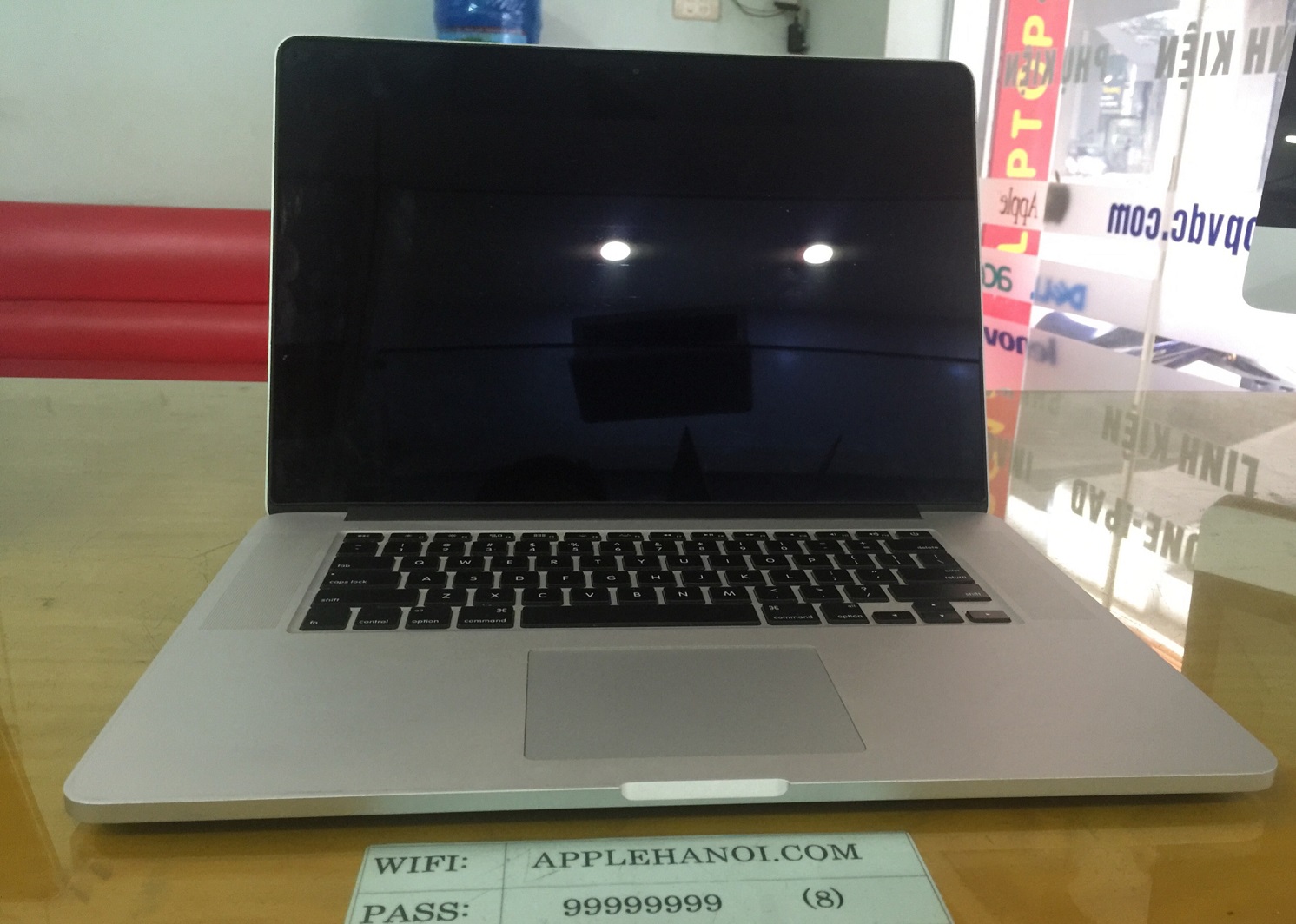 Macbook Pro Retina 15 inch - MC975