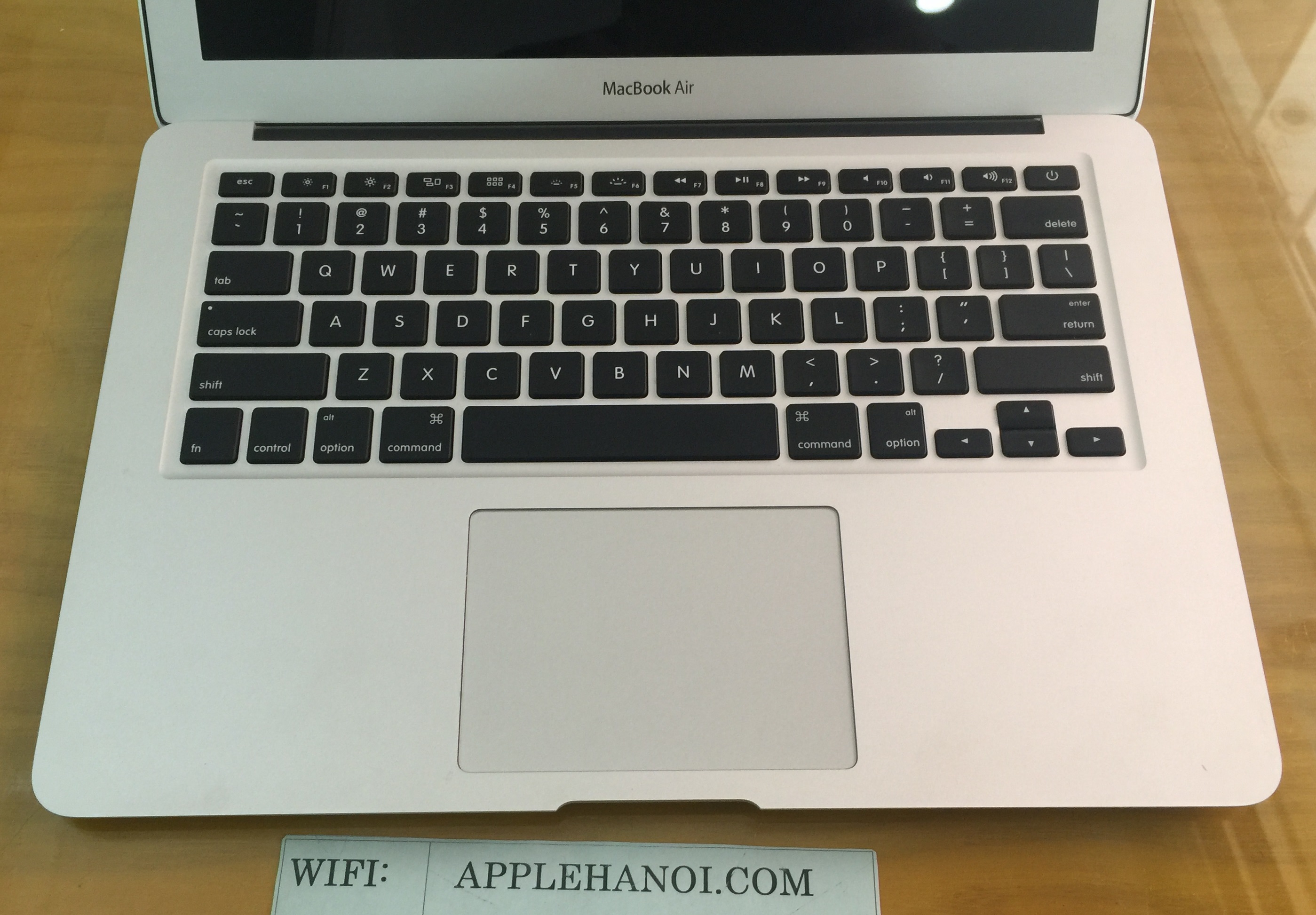 Màn hình và bàn phím Macbook Air MJVE2