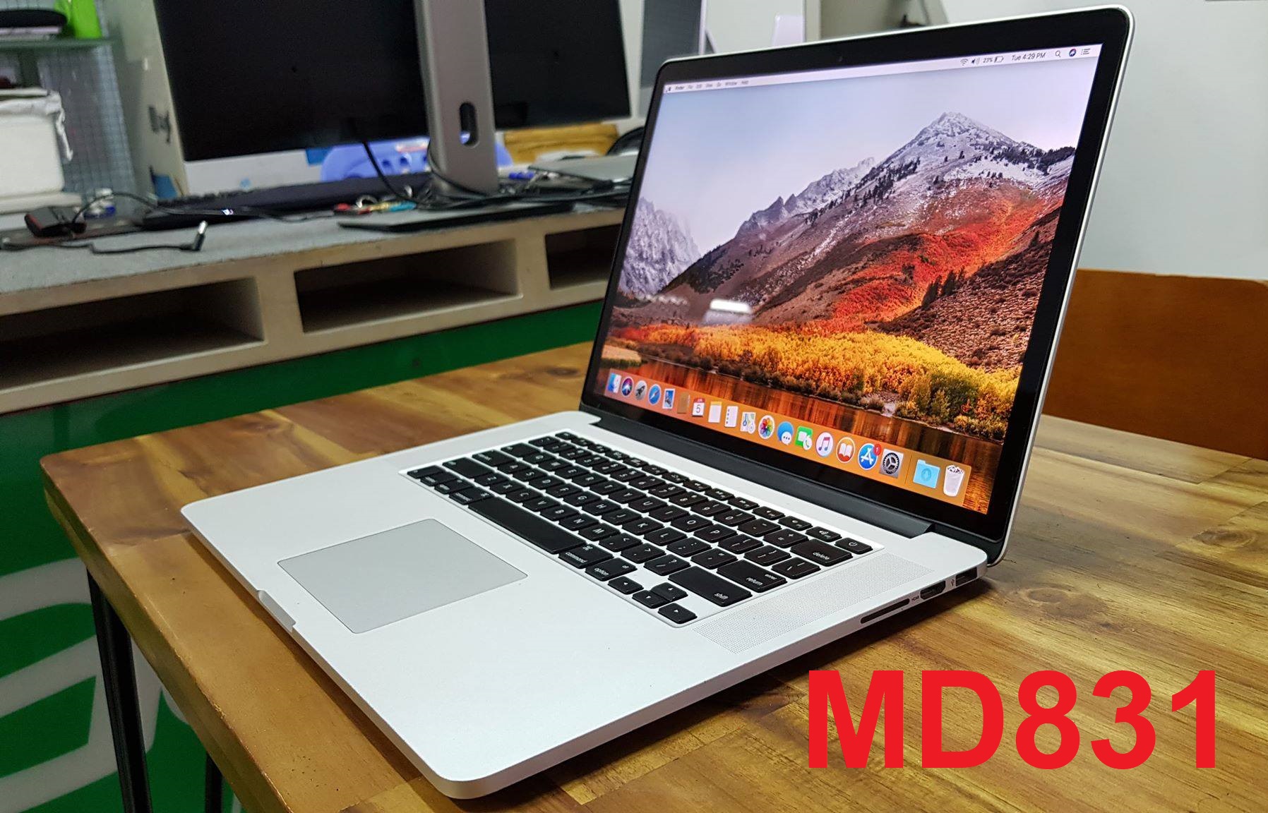  MacBook Pro 15inch Retina 2012 Core i7-3820QM 2.7GHz Ram 8GB ssd 512GB MD831 A1398 (EMC 2512)