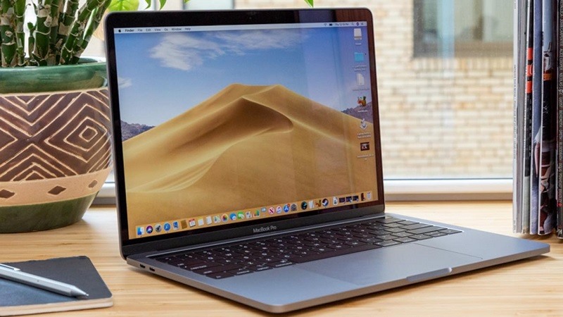 MV962 MacBook Pro 2019 13 inch I5-2.4GHz 256GB Like new.