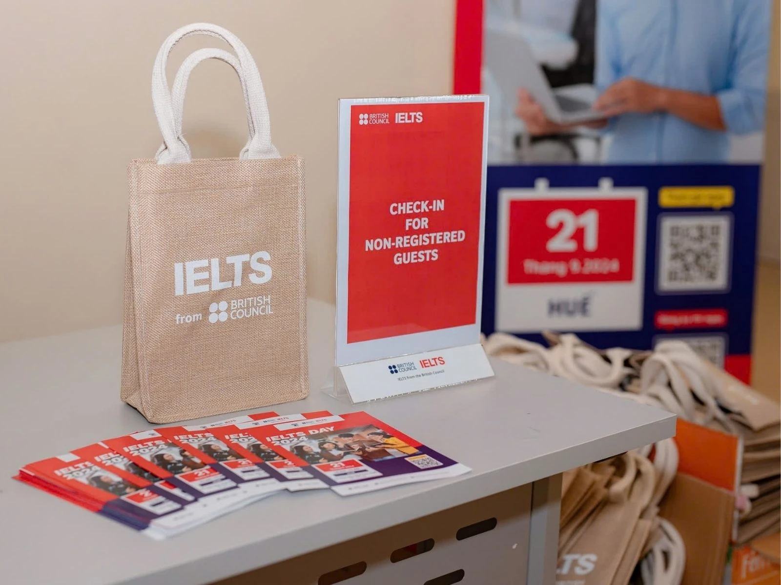 Túi đay linen trung tâm giáo dục tiếng anh