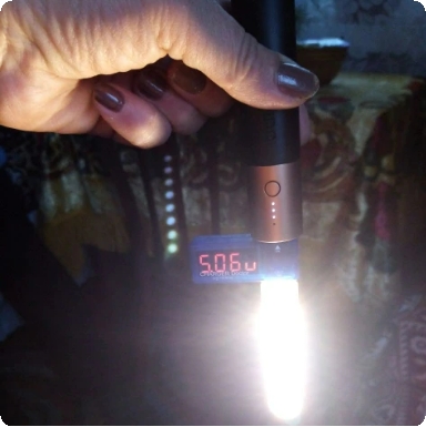 USB Kiểm Tra Dòng Và Áp Của Thiết Bị 3.5 - 7V / 0 - 3A