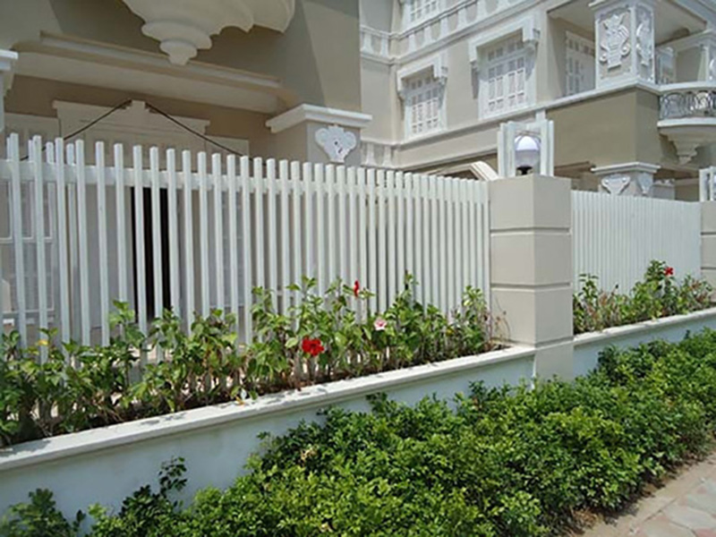 các mẫu hàng rào sắt hộp đẹp tránh trộm