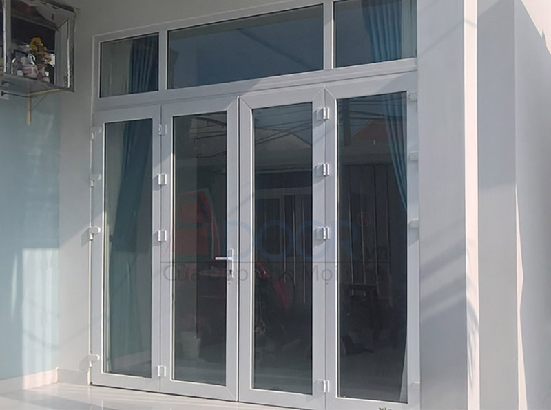 Mẫu cửa biệt thự đẹp hiện đại