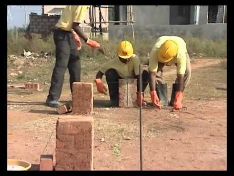 Công tác định vị tim cột chính xác