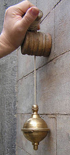 Công tác định vị tim cột chính xác theo phương pháp thủ công