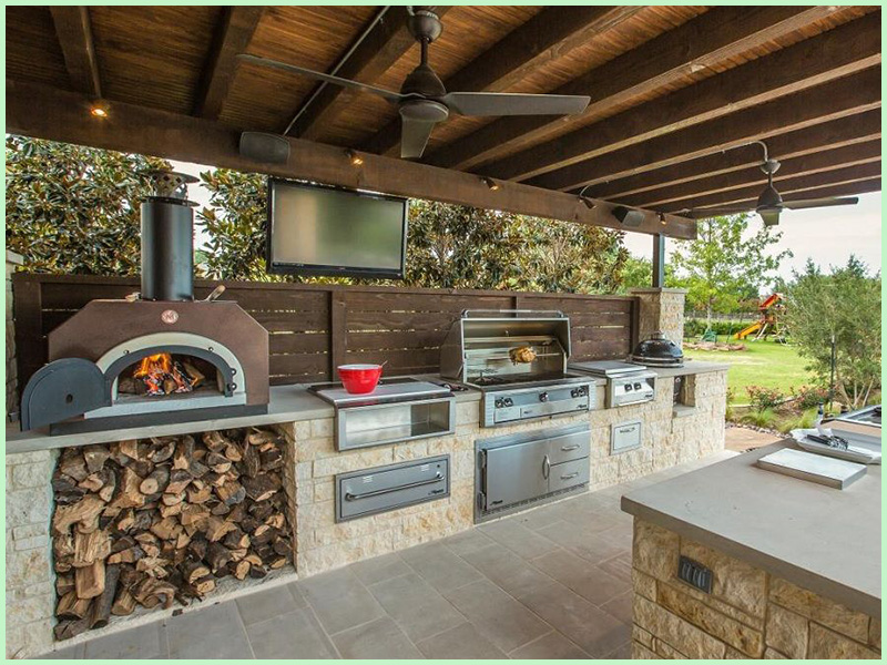 Không gian phòng bếp của mẫu nhà 1 tầng đẹp ở nông thôn vô cùng ấn tượng