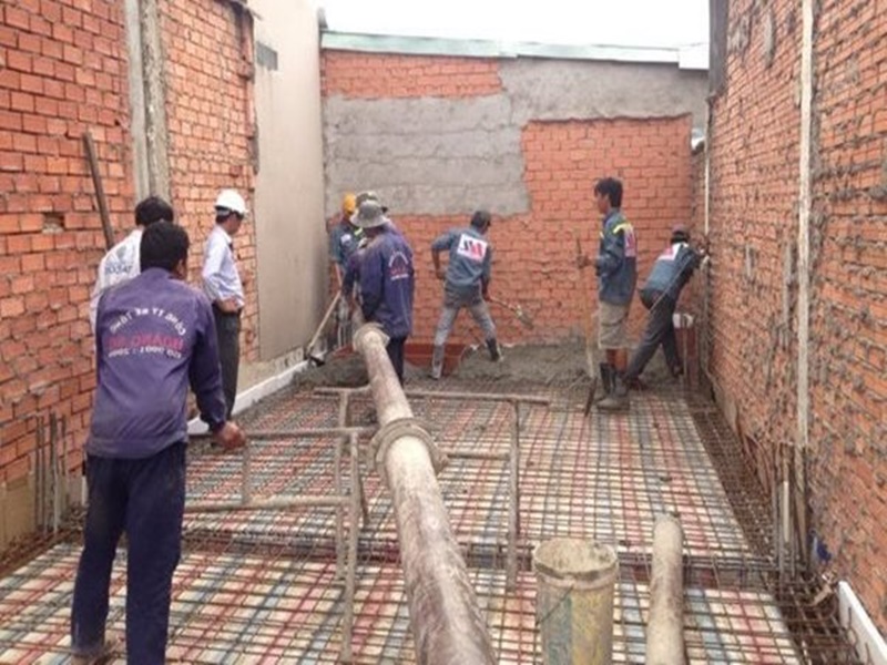 có nên xây nhà vào mùa mưa