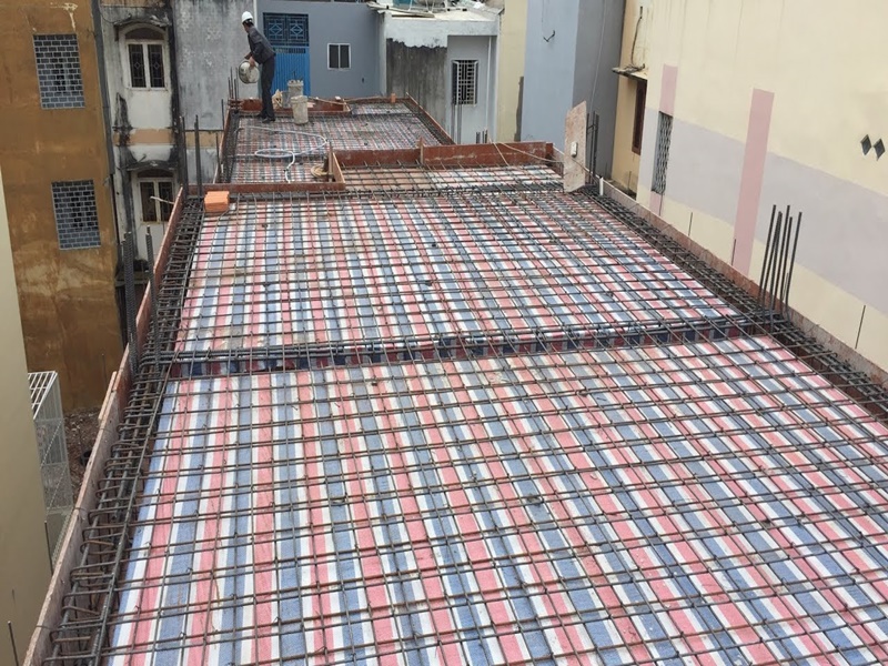 nên đổ mái bằng hay lợp tôn