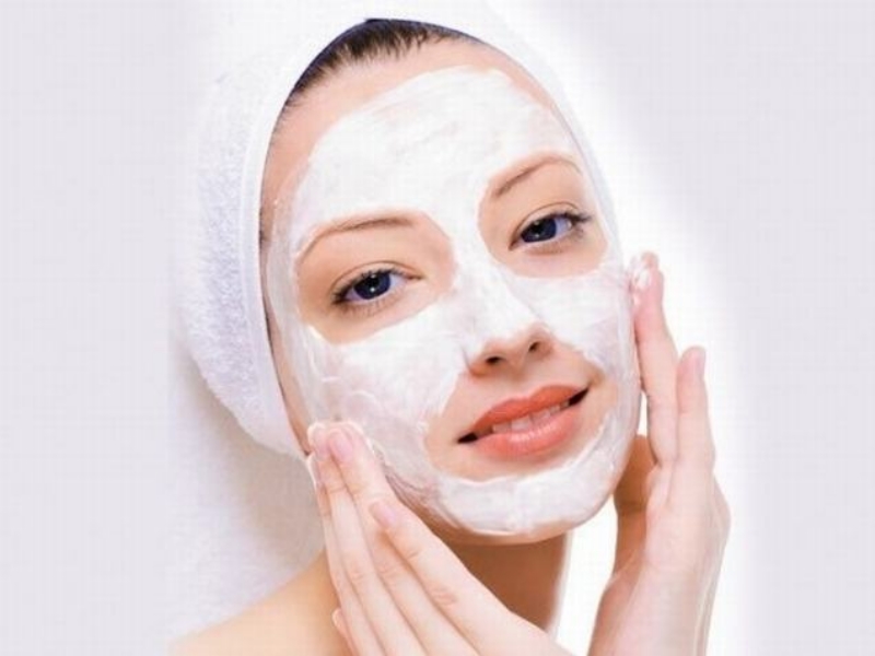 Làm đẹp: Mặt nạ dưỡng ẩm, trắng da mùa đông