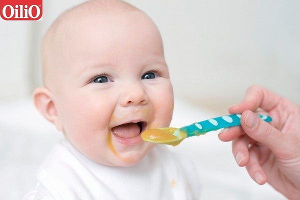 Mách bạn lựa chọn dầu ăn cho trẻ em ăn dặm