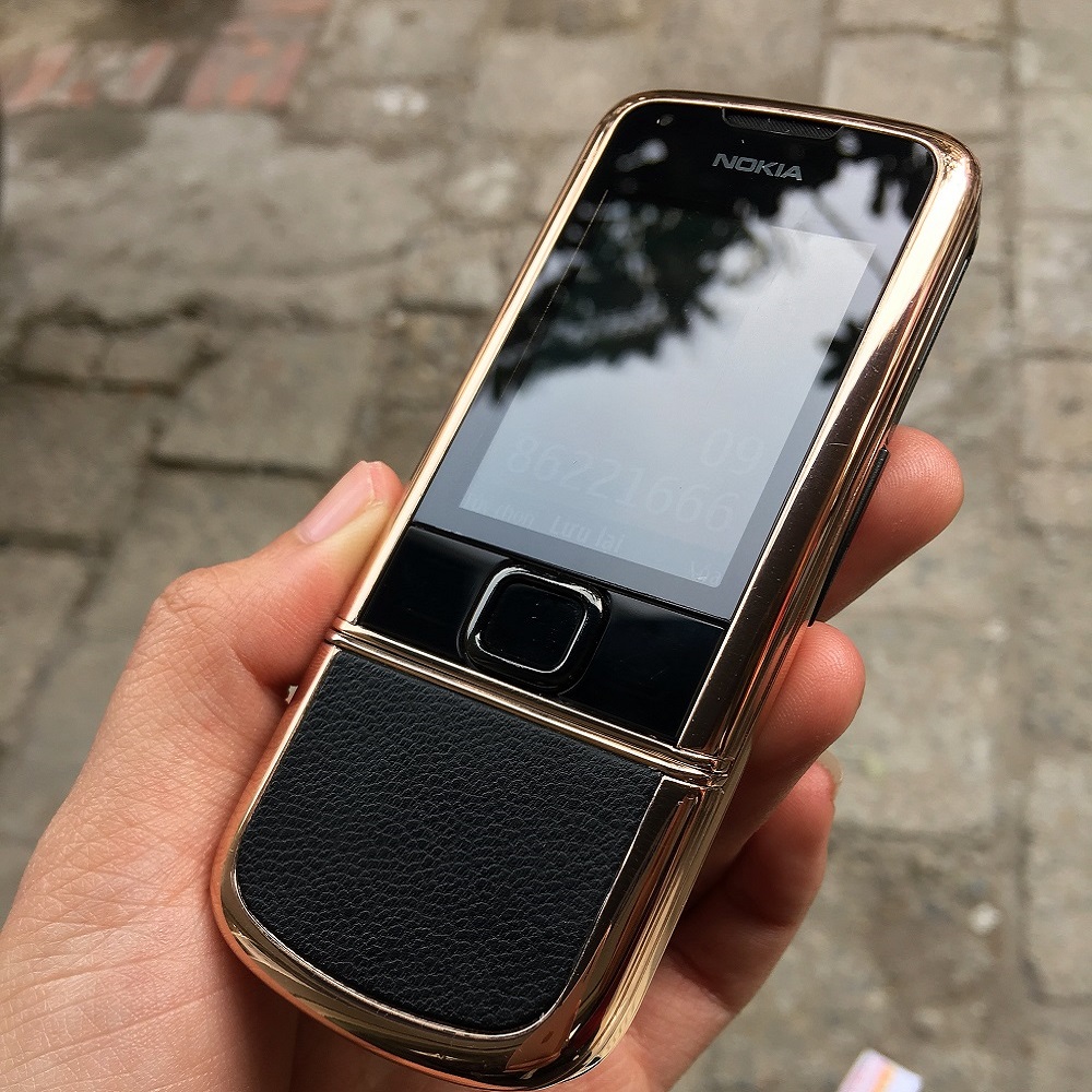 Điện thoại chưa bao giờ trở nên tinh tế đến thế với chiếc nokia 8800 vàng hồng da đen trơn Điện thoại chưa bao giờ trở nên tinh tế đến thế với chiếc nokia 8800 vàng hồng da đen trơn