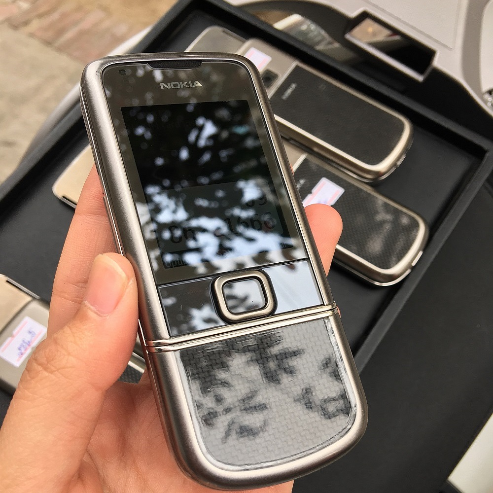 NOKIA 8800 CARBON ARTE “ Người bạn đồng hành trên mọi nẻo đường thành công ? ” NOKIA 8800 CARBON ARTE “ Người bạn đồng hành trên mọi nẻo đường thành công ? ”
