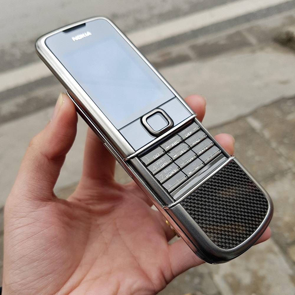 Nokia 8800 Carbon Arte – Với những “ Góc Nhìn “ khác nhau ? Nokia 8800 Carbon Arte – Với những “ Góc Nhìn “ khác nhau ?