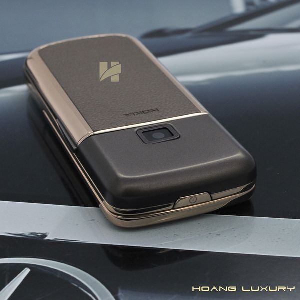 Vẻ đẹp mê hoặc của Nokia 8800 vàng hồng da nâu Vẻ đẹp mê hoặc của Nokia 8800 vàng hồng da nâu
