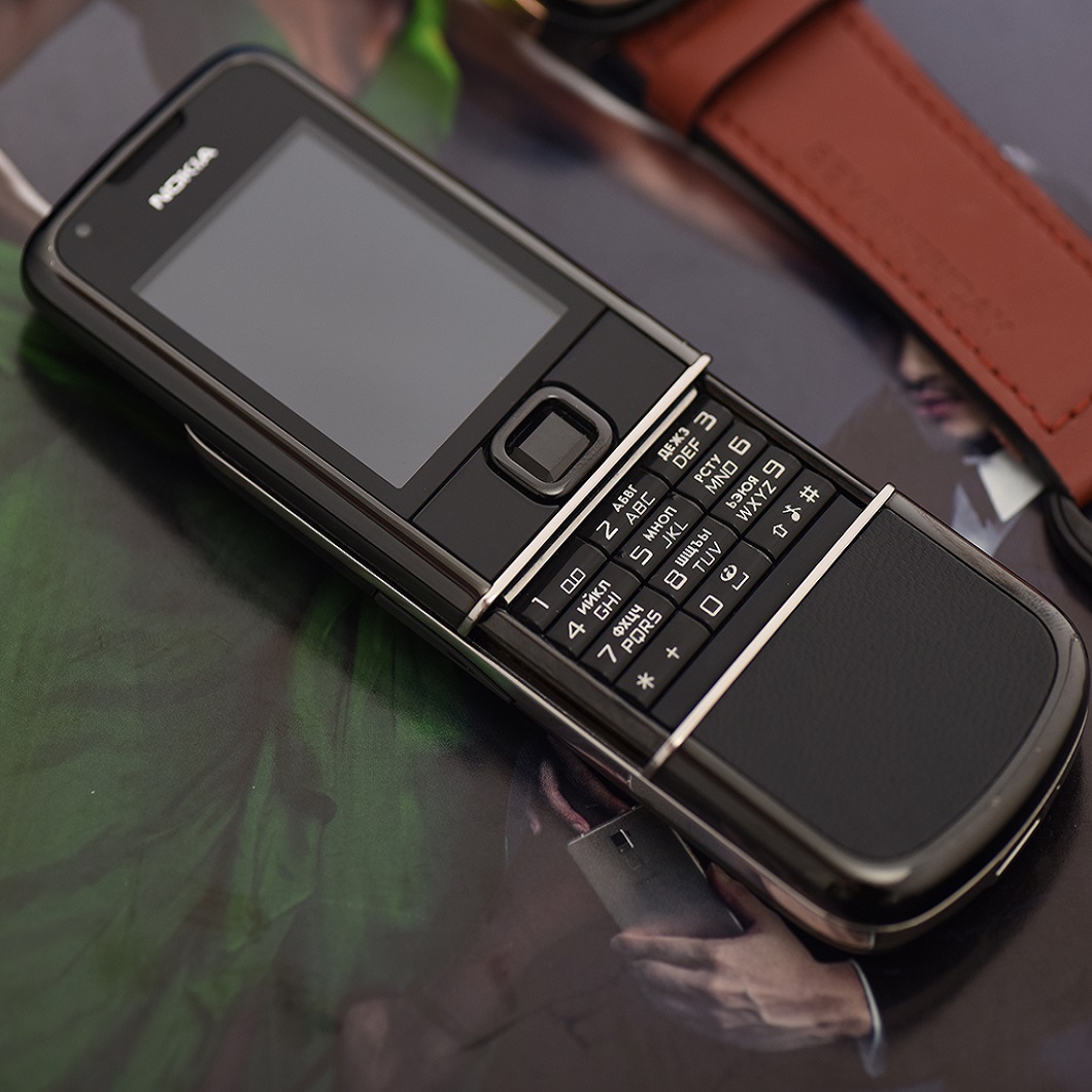 Nokia 8800 sapphire da đen- Thiết kế tuyệt đỉnh Nokia 8800 sapphire da đen- Thiết kế tuyệt đỉnh