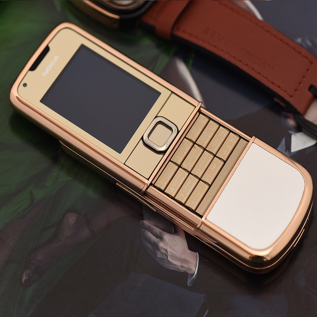Đơn giản những tinh tế như Nokia 8800 vàng hồng da trắng Đơn giản những tinh tế như Nokia 8800 vàng hồng da trắng