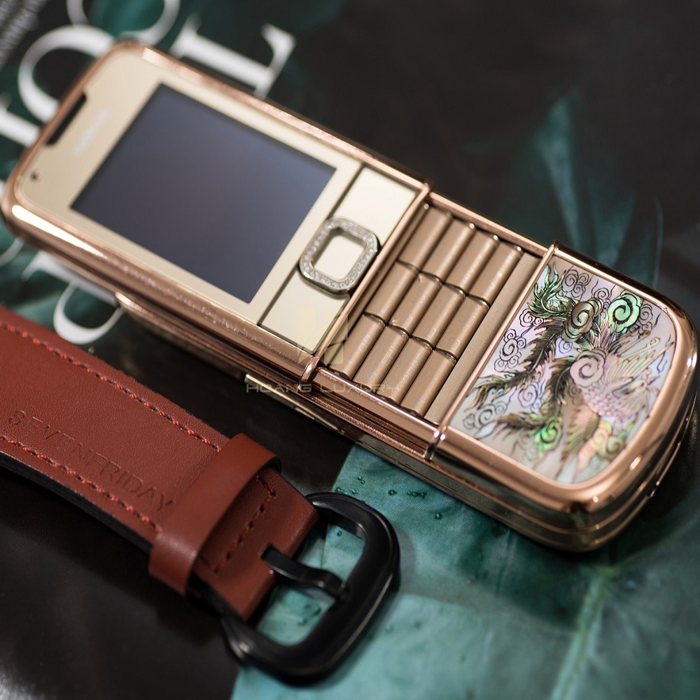 Nét vương giả của Nokia 8800 vàng hồng Long Phụng đính kim cương Nét vương giả của Nokia 8800 vàng hồng Long Phụng đính kim cương