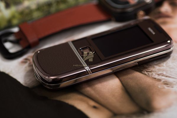 Nokia 8800 sapphire nâu – Liều thuốc tinh thần của doanh nhân ? Nokia 8800 sapphire nâu – Liều thuốc tinh thần của doanh nhân ?