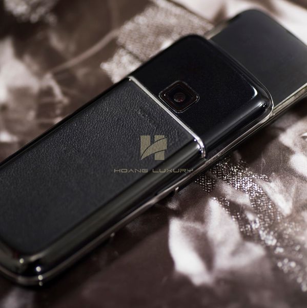 Nokia 8800 Sapphire Đen – Kẻ đánh thức tình yêu Nokia 8800 Sapphire Đen – Kẻ đánh thức tình yêu