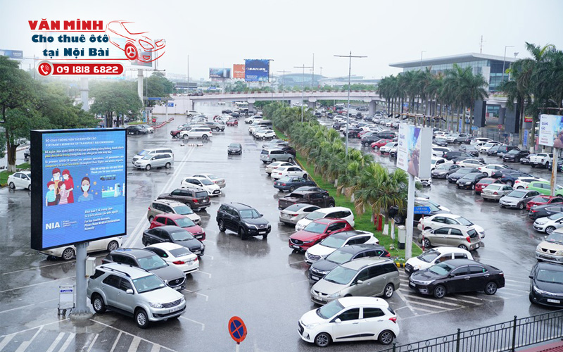 cho thuê xe ô tô tại sân bay nội bài