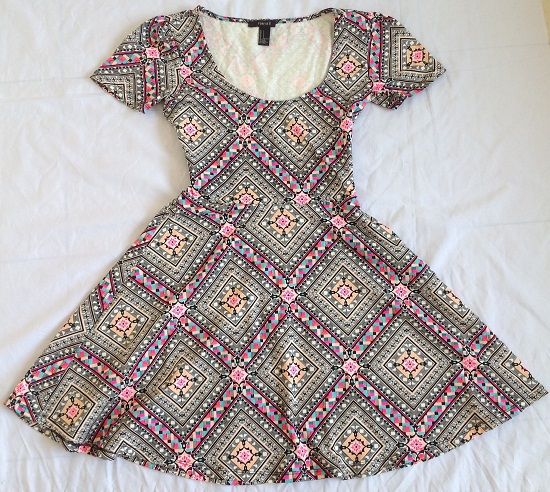Đầm F21 phối