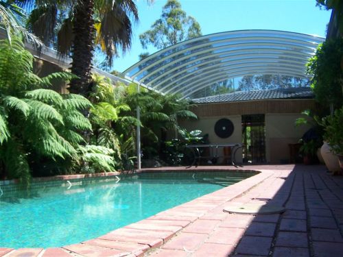 nhựa polycarbonate và ứng dụng phổ biến nhua-polycarbonate-va-ung-dung-pho-bien