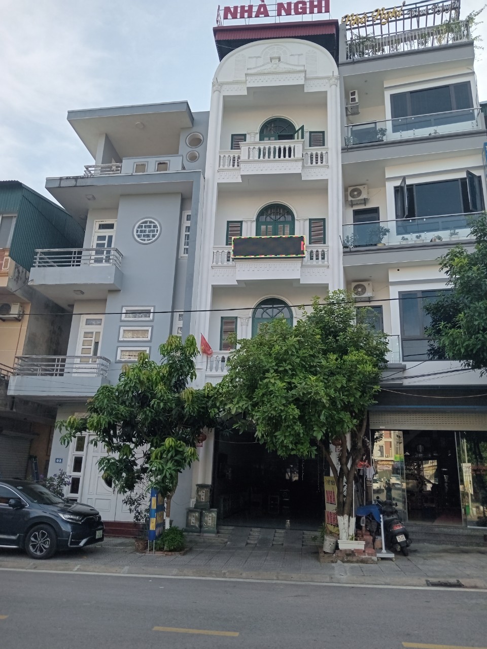 Nhà nghỉ chất lượng tốt, giá rẻ ở thị trấn Bình Liêu