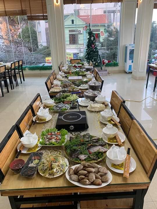 Các nhà hàng ngon gần khu bãi tắm Phương Đông Vân Đồn