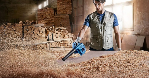 Lợi ích của máy thổi bụi công suất lớn