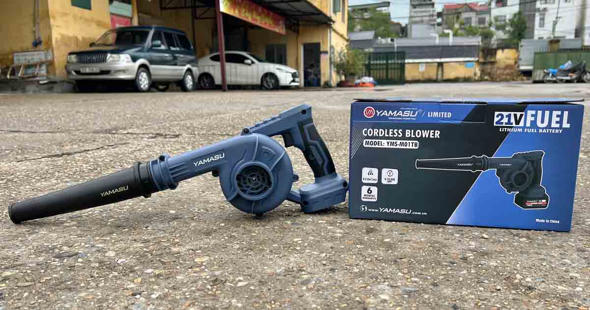 Nên chọn máy thổi bụi điện hay máy thổi bụi dùng pin