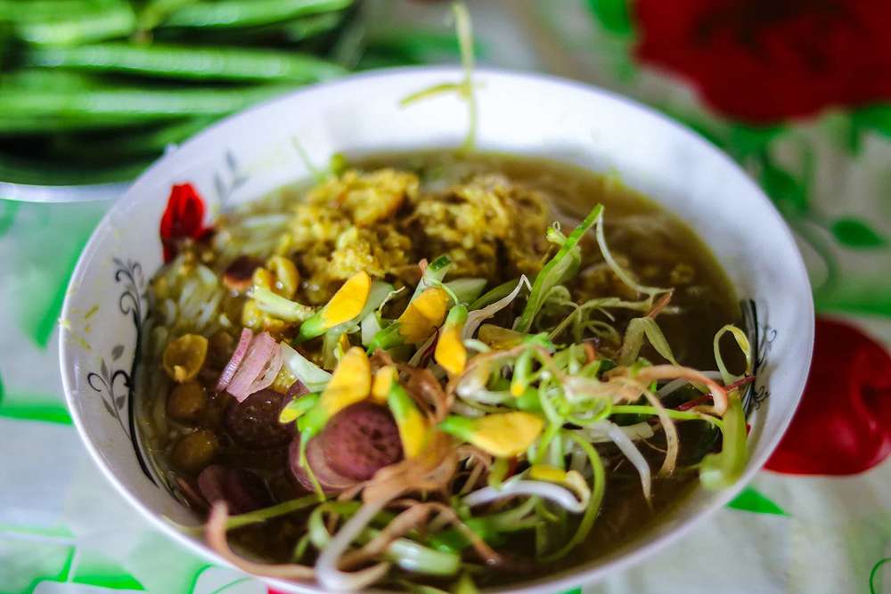 Bún num bò chóc
