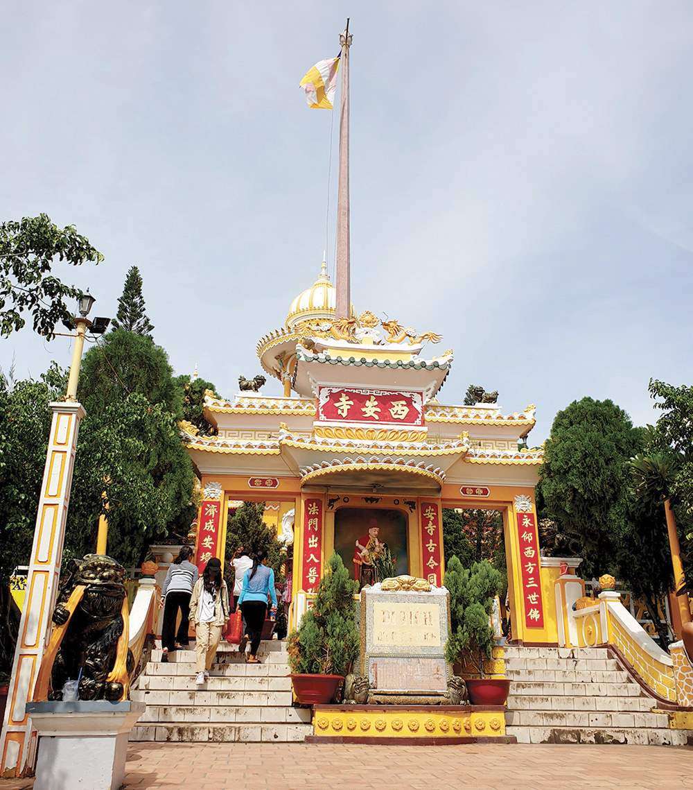 Khám phá chùa Tây An