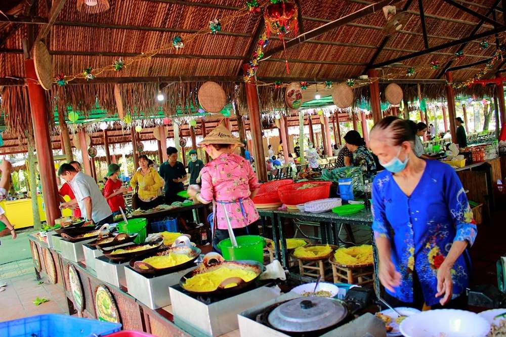 Thưởng thức ẩm thực miền Tây sông nước tại Vườn trái cây Mỹ Khánh