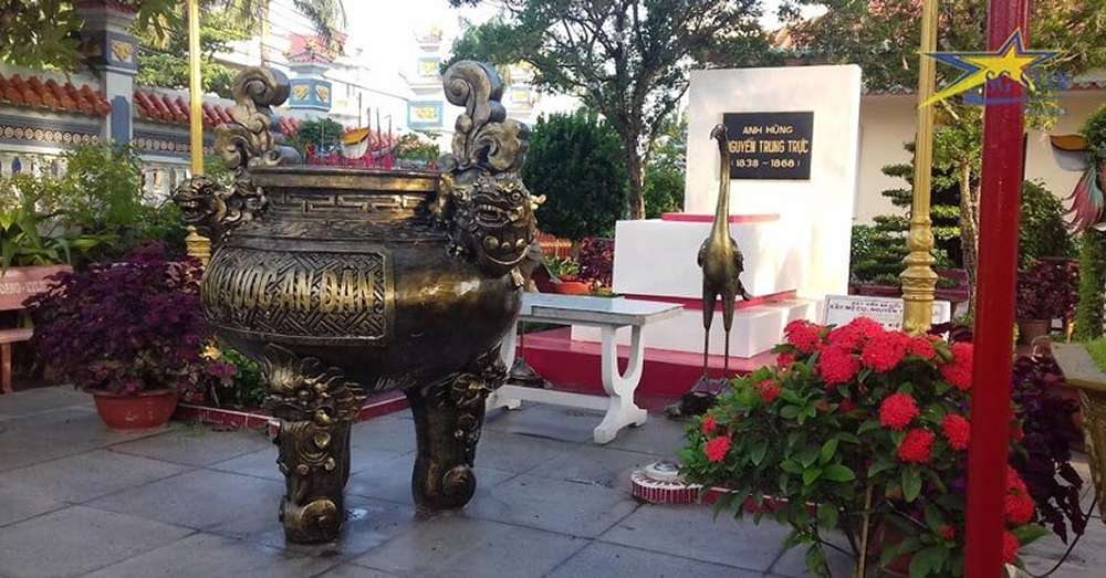 Lăng mộ cụ Nguyễn Trung Trực