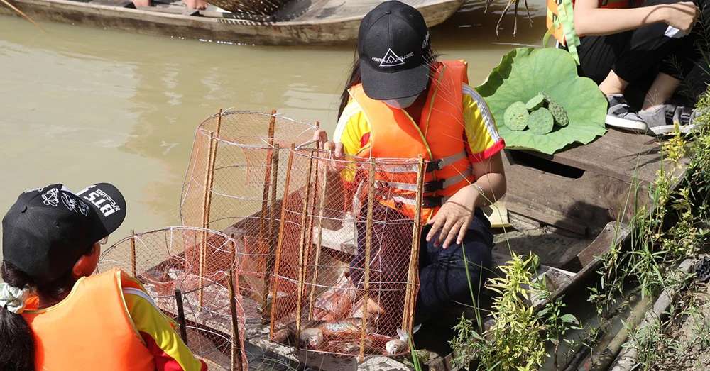 Trải nghiệm các hoạt động vui chơi