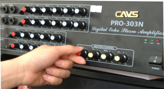 Cách chỉnh Ample và Micro karaoke chuẩn nhất bạn nên biết