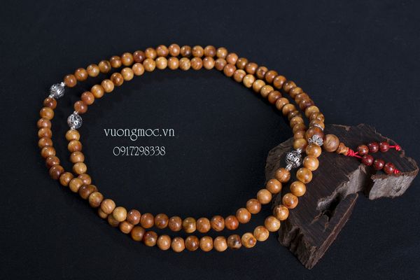 vòng gỗ huyết long