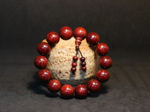 Nguồn năng lượng tích cực dương của gỗ tử đàn