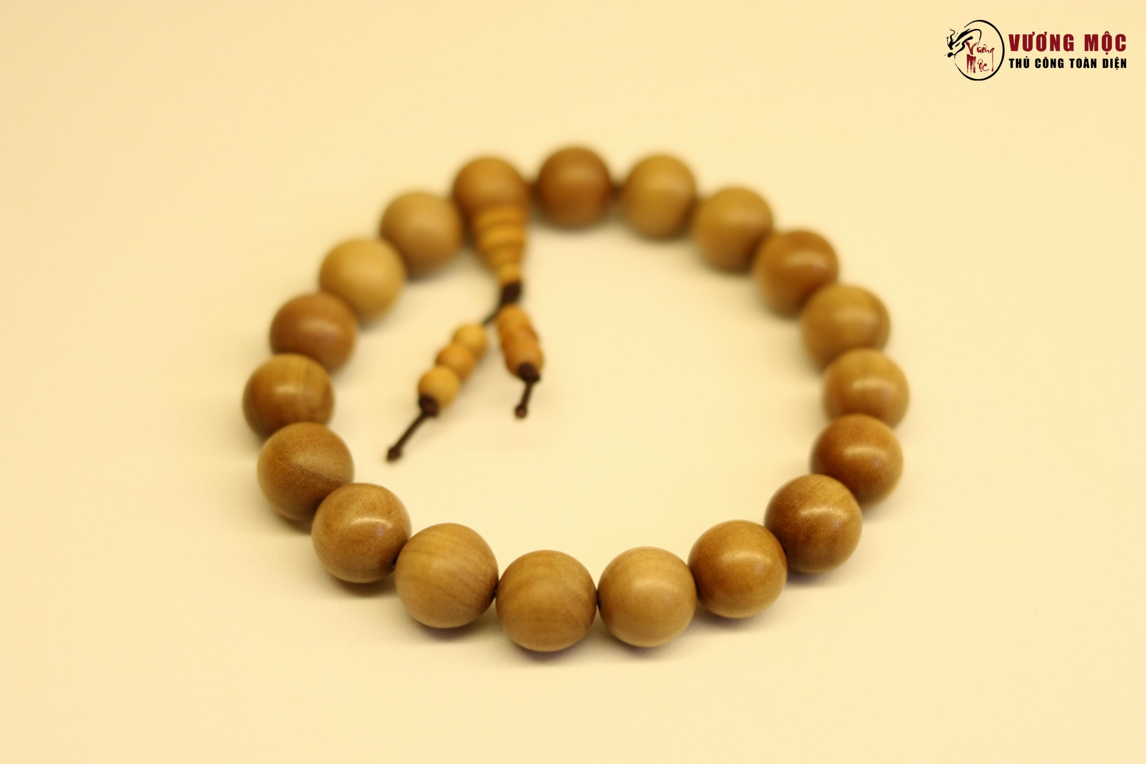 vong-go-dan-huong-an-do-10mm-19-hat