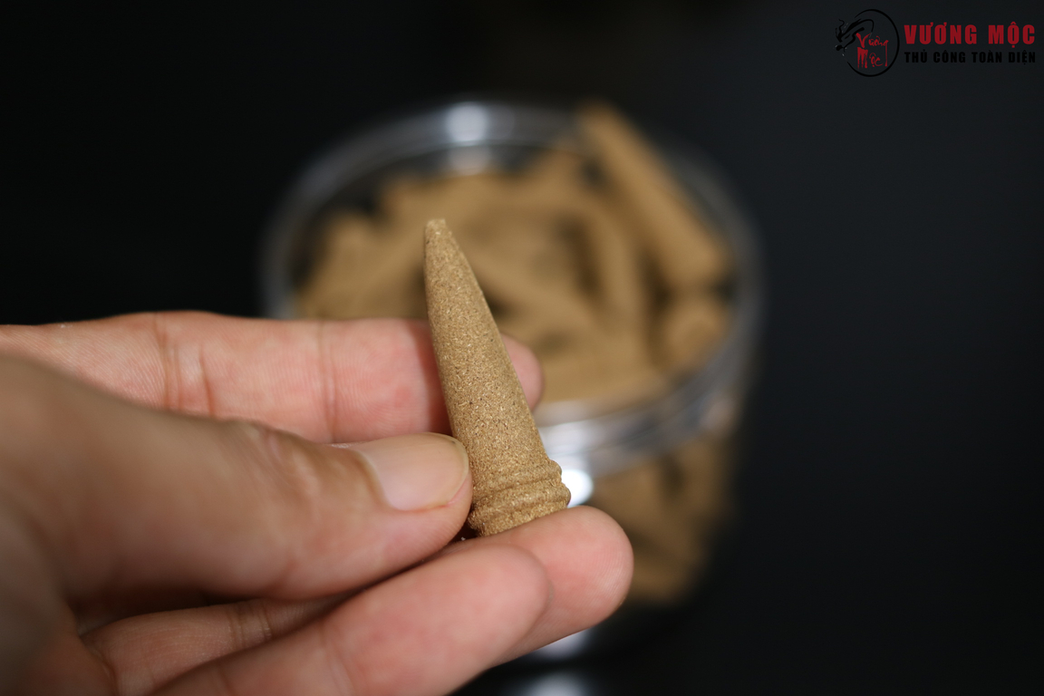 nu-tram-huong-cao-cap-vuong-moc