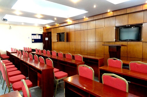 bàn hội trường giá rẻ sơn pu